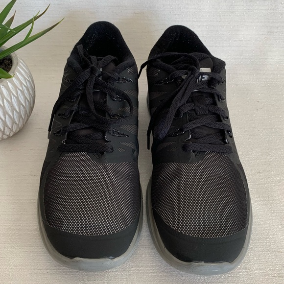 Nike Free 5.0 H2O Repel Black Silver Flash Back Reflecting Running Woman’s 10 - Picture 5 of 13